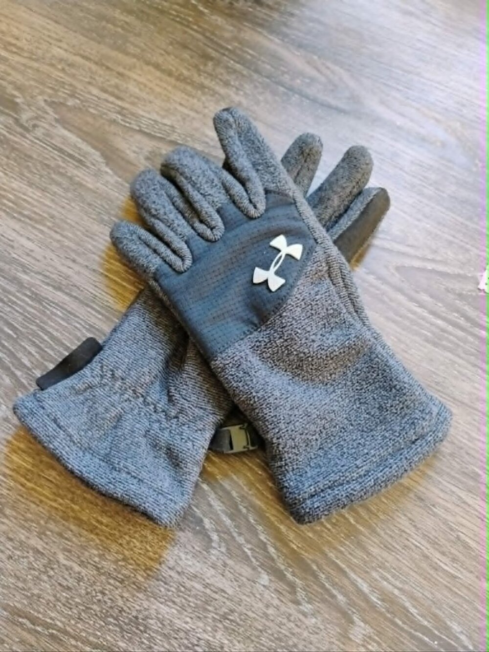 Under Armour Youth Large (YLG) Fleece Athletic Gloves - Heather Grey